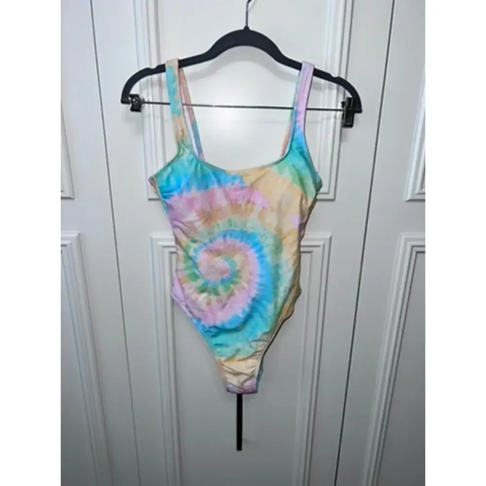 NWT Stoney Clover Lane Women's Tie-Dye‎ One Piece Swimsuit Size Small Multicolor